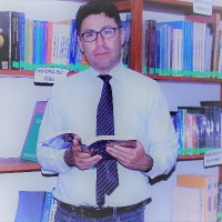 Fotografía del Dr. Pável H. Valer Bellota