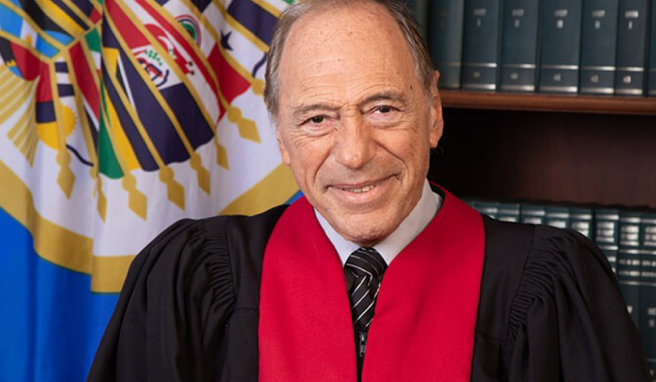 Fotografía del Dr. Eugenio Raúl Zaffaroni