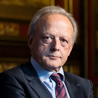 Fotografía del Dr. Juan Antonio García Amado